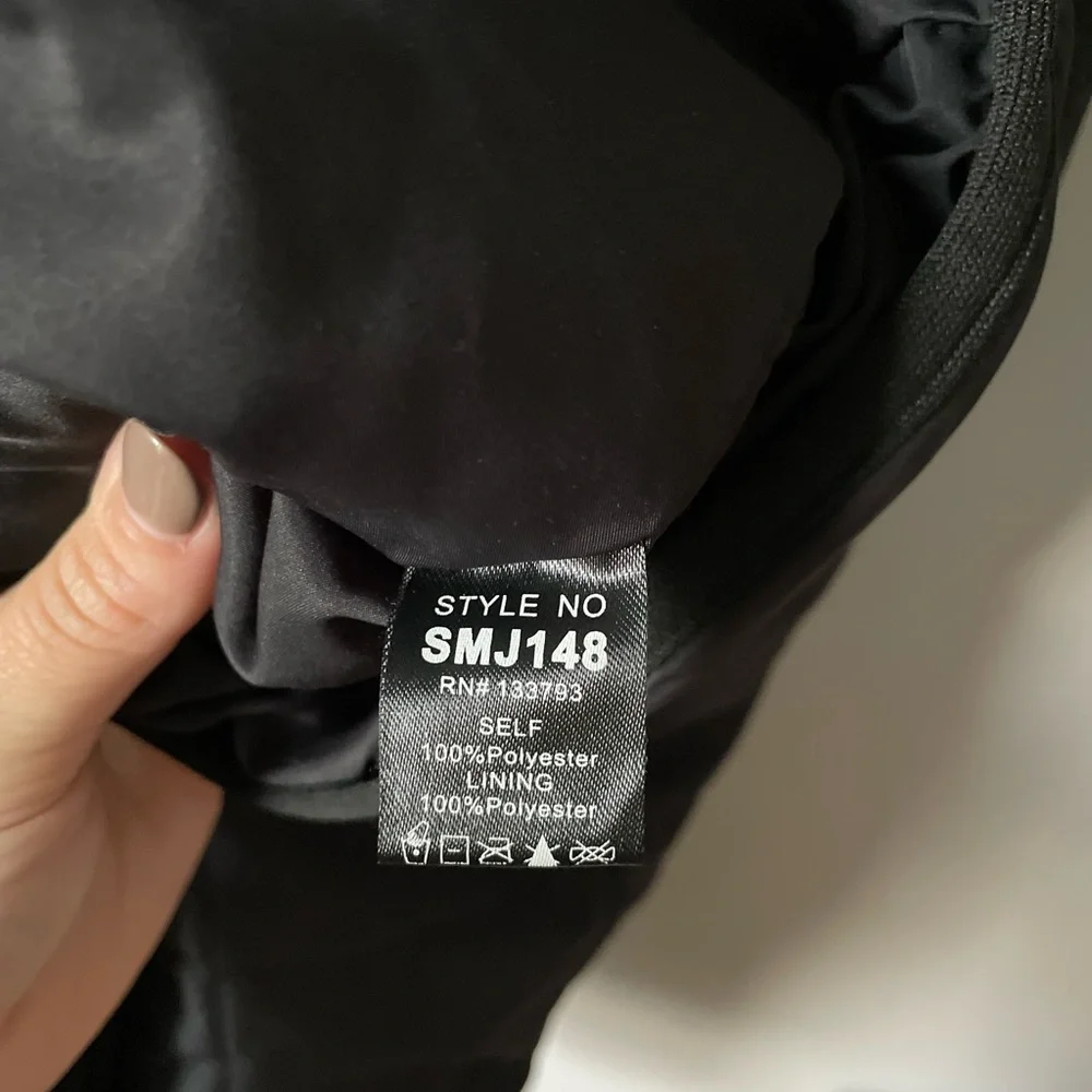 POL Oversized Hooded Quilted Puffer Pullover Small Black - Picture 4 of 7